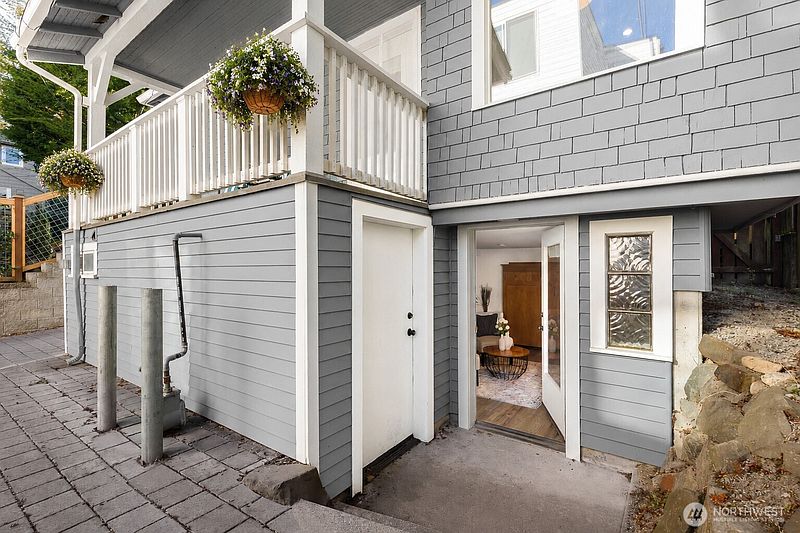 2nd image of 2423 3rd Avenue W