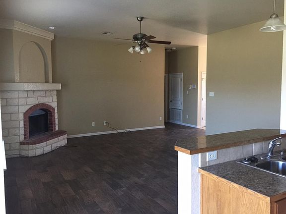 3rd image of 247 Hempel Dr