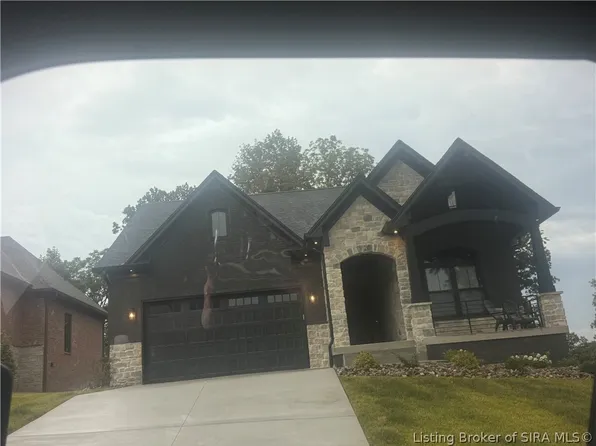 720 Lillian Way, Jeffersonville, IN 47130