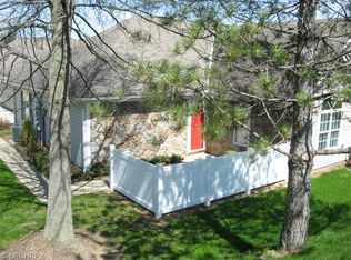 8268 Cyrus Ln, Northfield, OH 44067