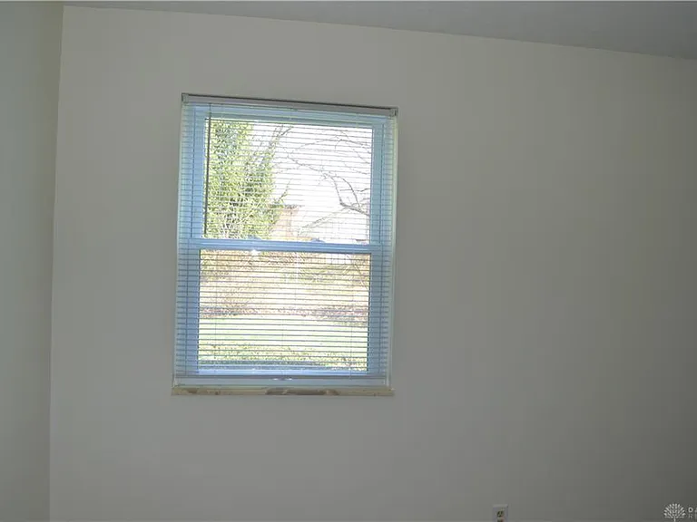 1280 Kentshire Dr — Photo 29