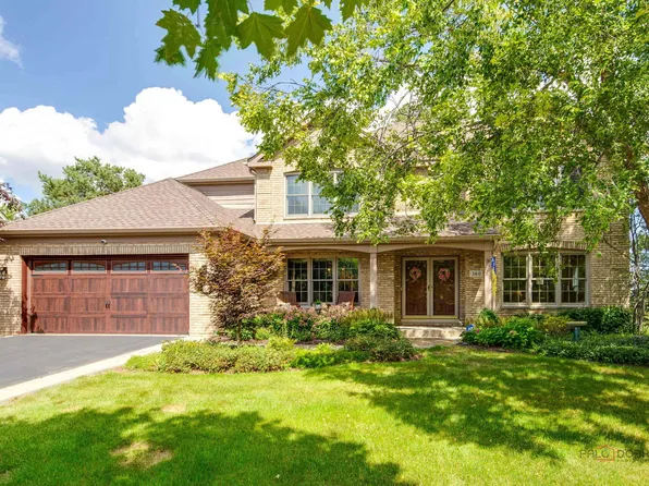 360 Ambria Dr, Mundelein, IL 60060