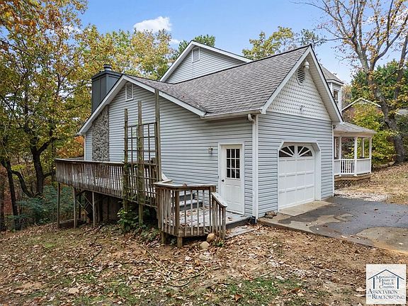 3rd image of 1269 Plantation Dr