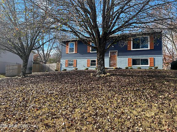 3rd image of 6505 Shrewsbury Dr