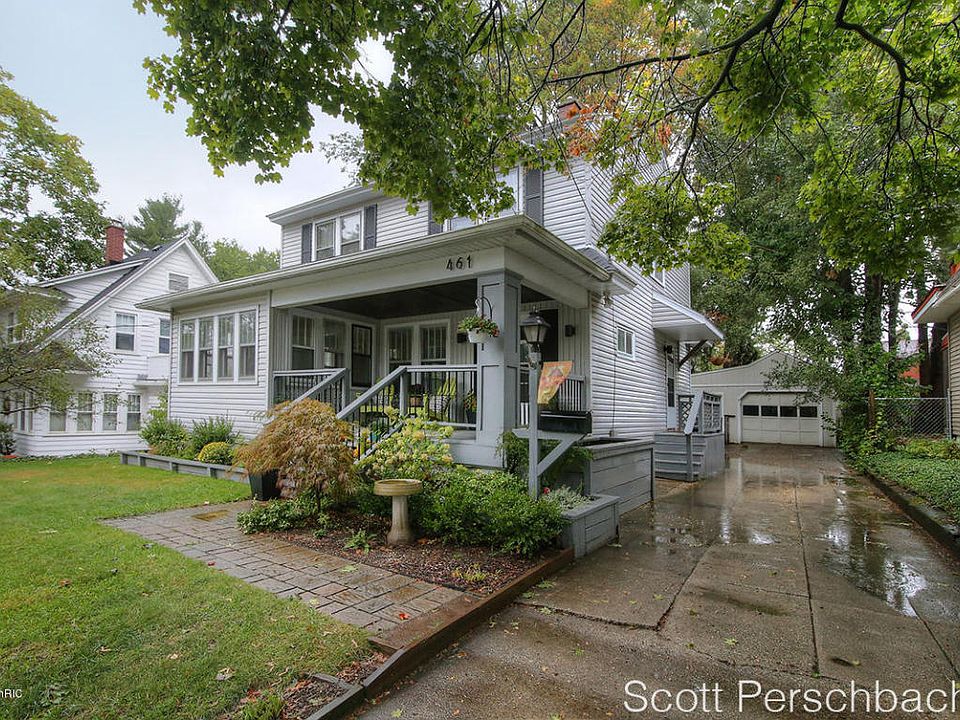 1st image of 461 Kenwood St NE