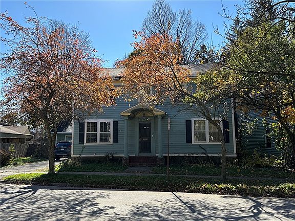 3rd image of 19 Cortland St