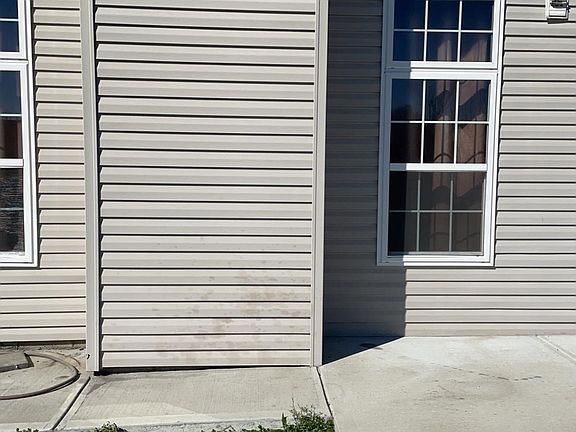 3rd image of 229 Harts Ford Way