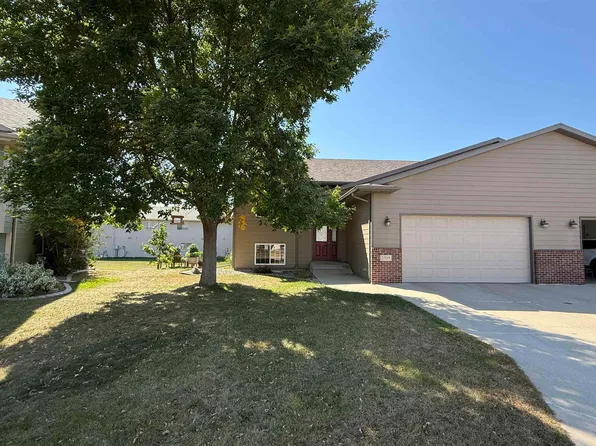 3509 W Hughes Pl, Sioux Falls, SD 57108