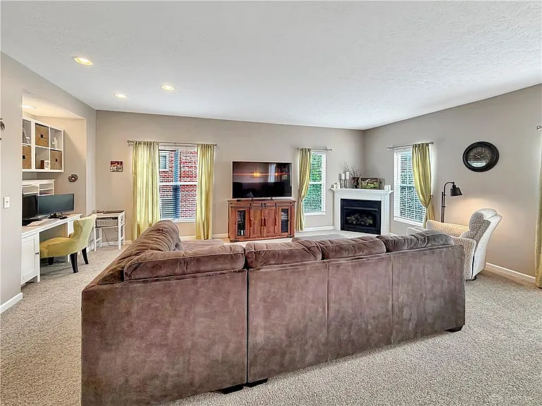 1687 Big Bear Dr — Photo 3