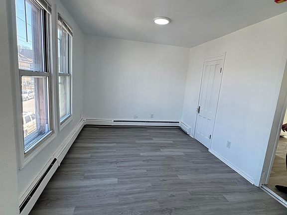 2nd image of 265 6th St #1