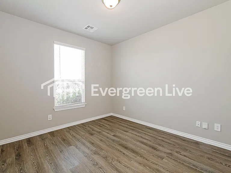10617 SW 20th St — Photo 13
