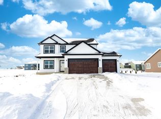 817 Pine Ridge St, Brownsville, WI 53006