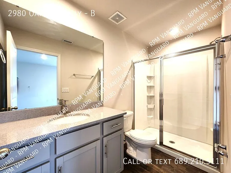 2980 Oak Park Way #B — Photo 10