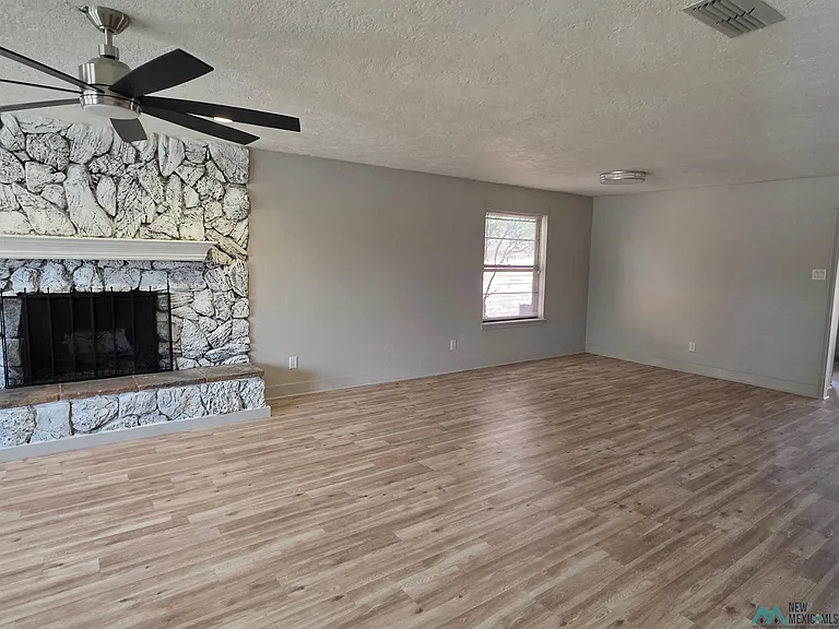 2125 Circlewood Pl — Photo 3