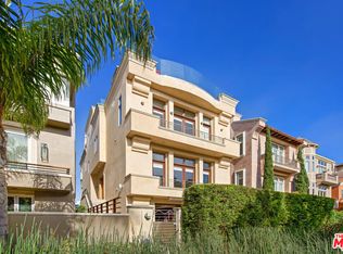 135 Voyage Mall, Marina Del Rey, CA 90292