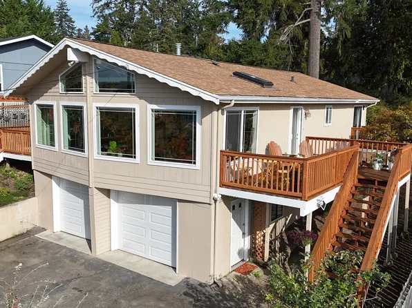 9836 Steamboat Island Road NW, Olympia, WA 98502