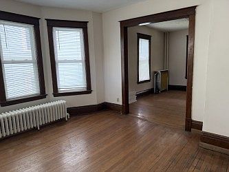 3rd image of 927 Iglehart Ave #927