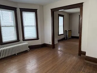 927 Iglehart Ave #927 — Photo 3