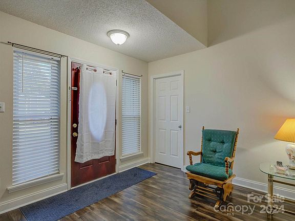 4th image of 11324 Kingfisher Dr