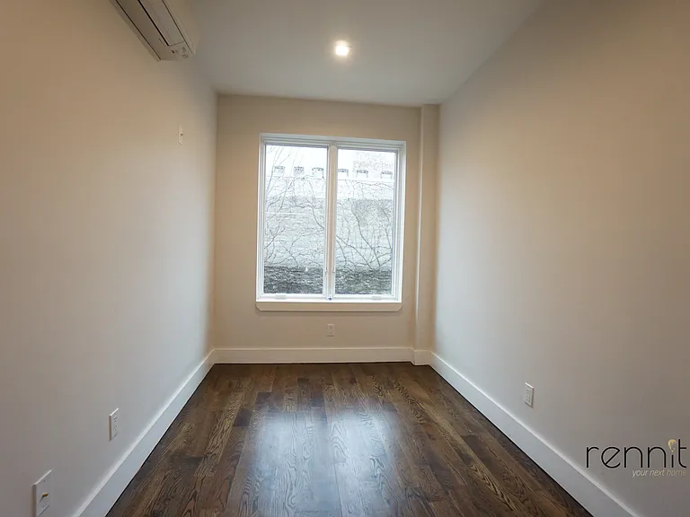 1031 Montgomery St #2F — Photo 10