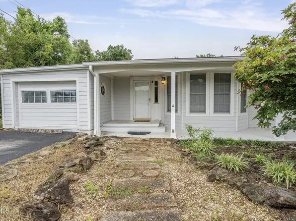 5404 Stoneoak Ln, Knoxville, TN 37920