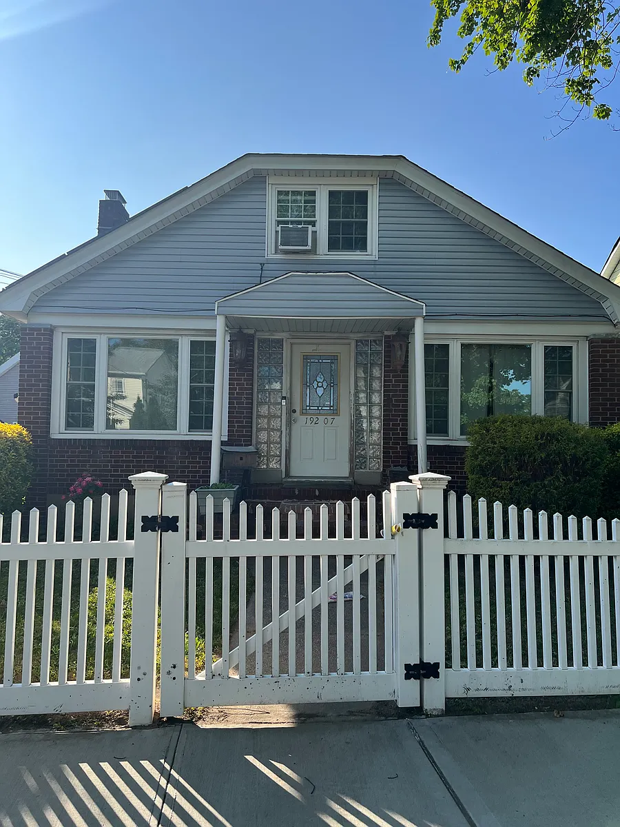 Building Photo - 19207 Williamson Ave #2