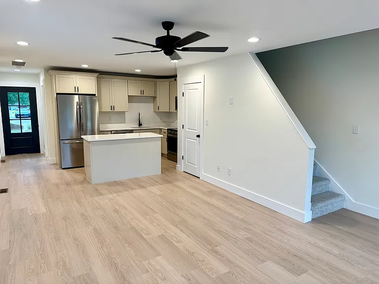 1326 Huntington Ave #B — Photo 3