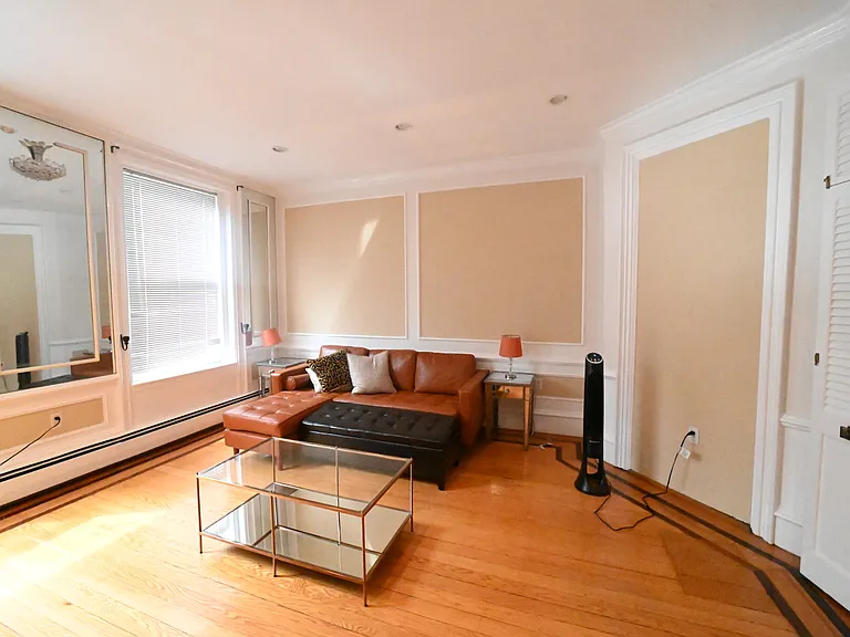431 Beacon St #1 — Photo 10