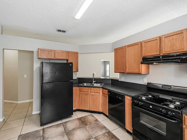 3341 Volley Dr — Photo 8