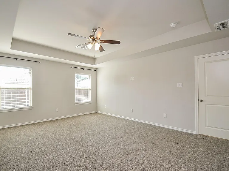 815 Easy St — Photo 13