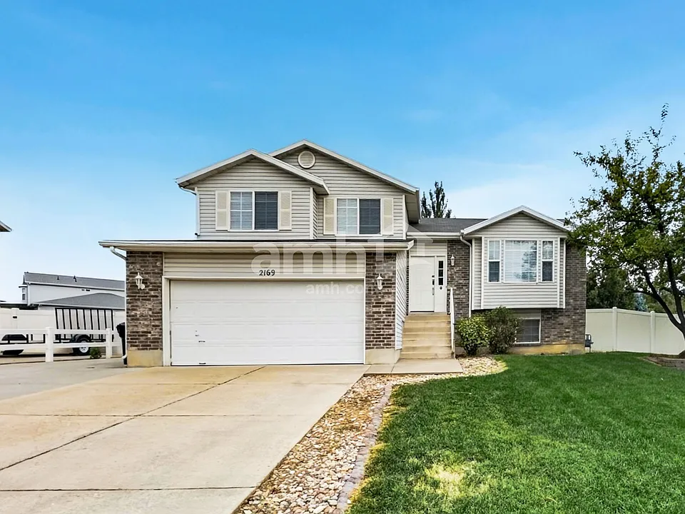 2169 W 1520 N