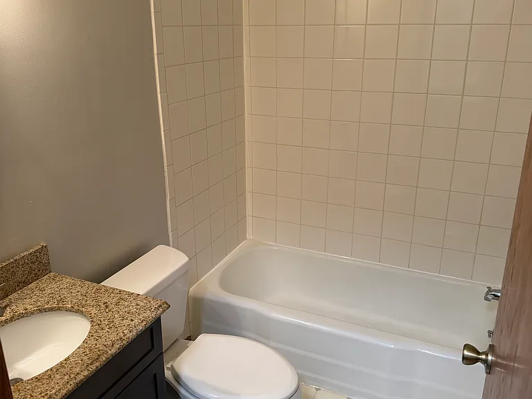 839 Oakland Rd NE #3 — Photo 7