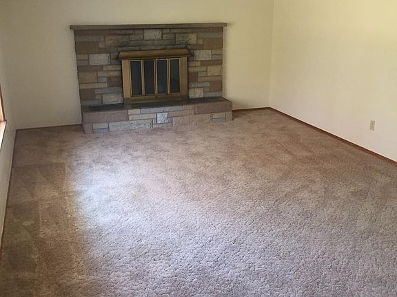 2nd image of 7313 Amber Ln SW
