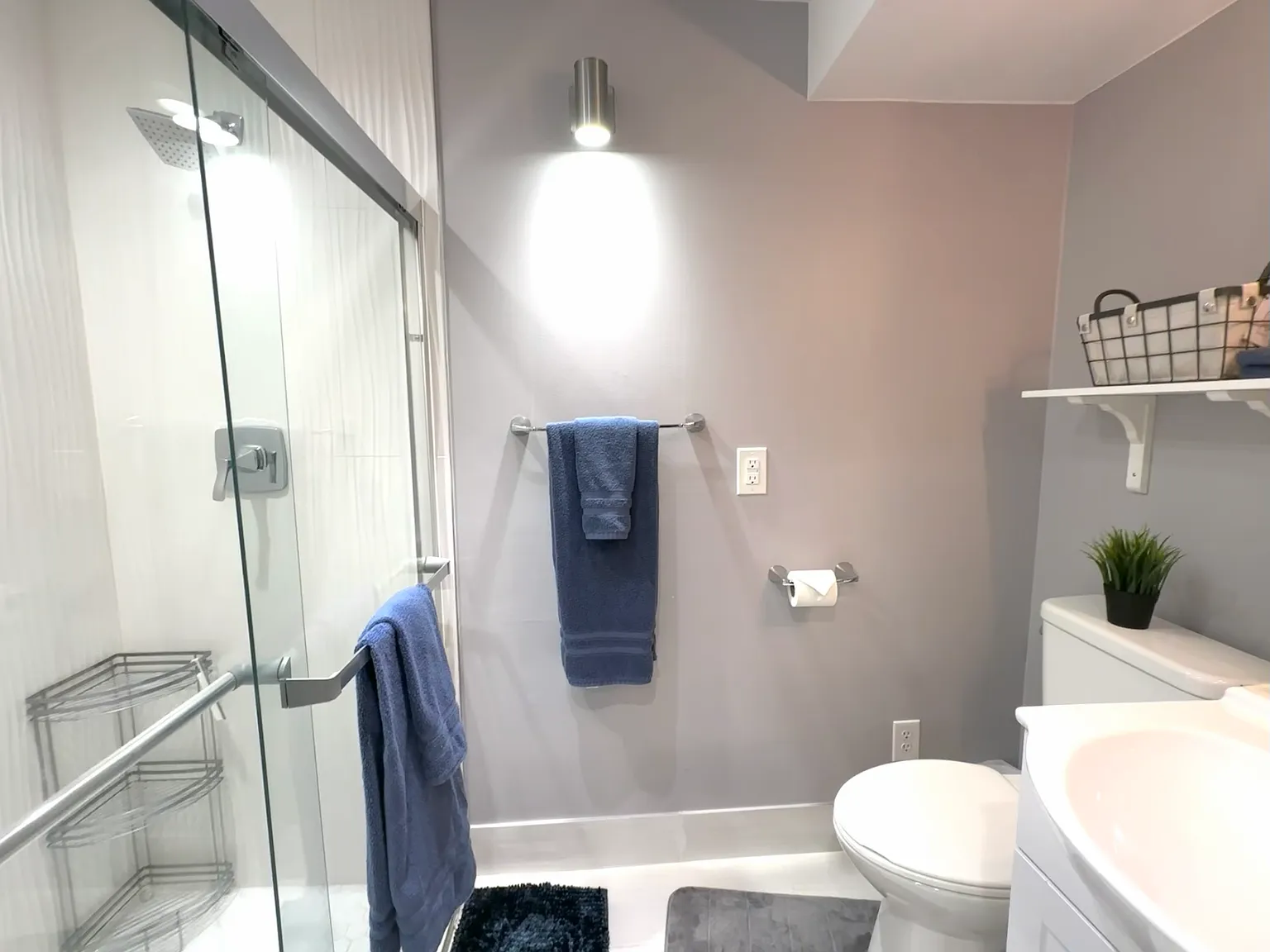Studio, $1,900 — Photo 2