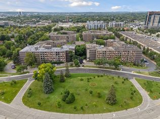 7200 York Ave S APT 126, Edina, MN 55435