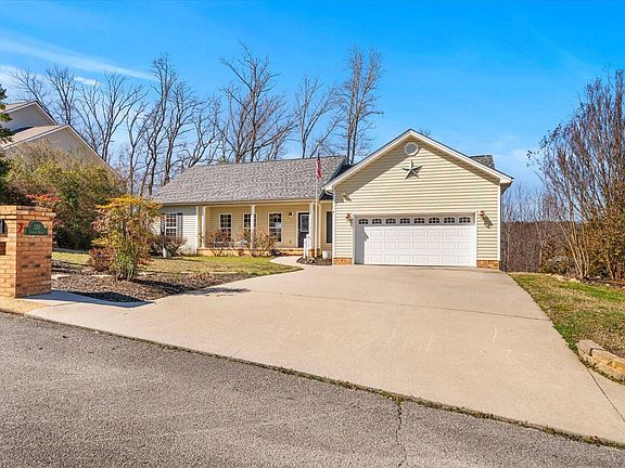 4th image of 120 Jordan Dr SE