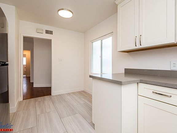 5th image of 2378 Markham Ave