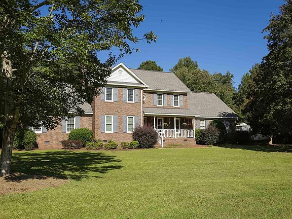 5th image of 1424 Chapman Dr