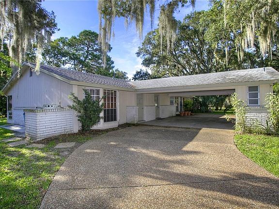 4th image of 4573 N Lake Dr
