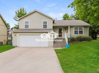 1133 Silverleaf Ln, Liberty, MO 64068