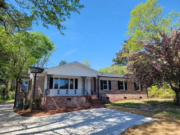 1009 Grace St, Greenwood, SC 29649