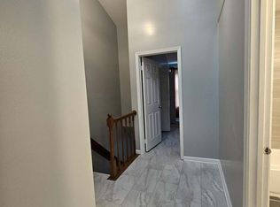 323 Felsted Ct, Sterling, VA 20165