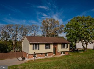 714 Redwood Dr, Westminster, MD