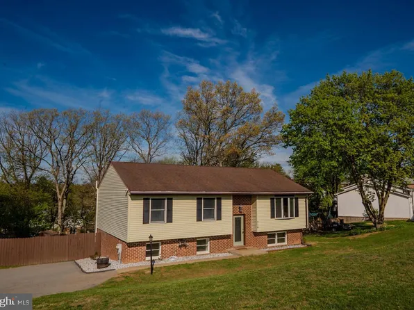 714 Redwood Dr, Westminster, MD 21157