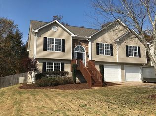 6195 Compass Dr, Flowery Branch, GA 30542