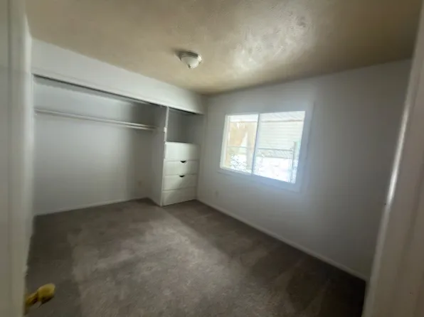 13 Neal Ct, Akron, OH