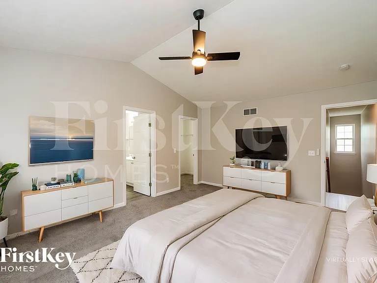1211 Parkside Dr — Photo 12