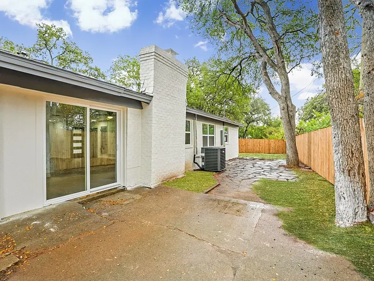 517 Gaye Ct — Photo 14