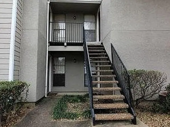 1901 Holleman Dr W, College Station, TX