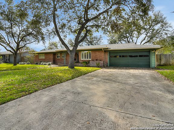 2nd image of 610 Robinhood Pl
